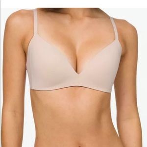 NWOT Lululemon take shape bra nude 36c